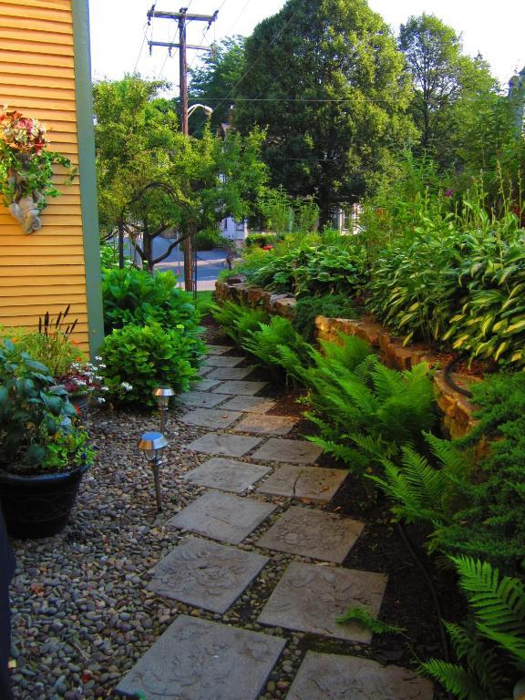 The Queen, A Victorian Bed & Breakfast Bed & Breakfast Bellefonte Exterior photo